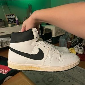 Nike A Ma Maniere size 10 Air Ship NIB